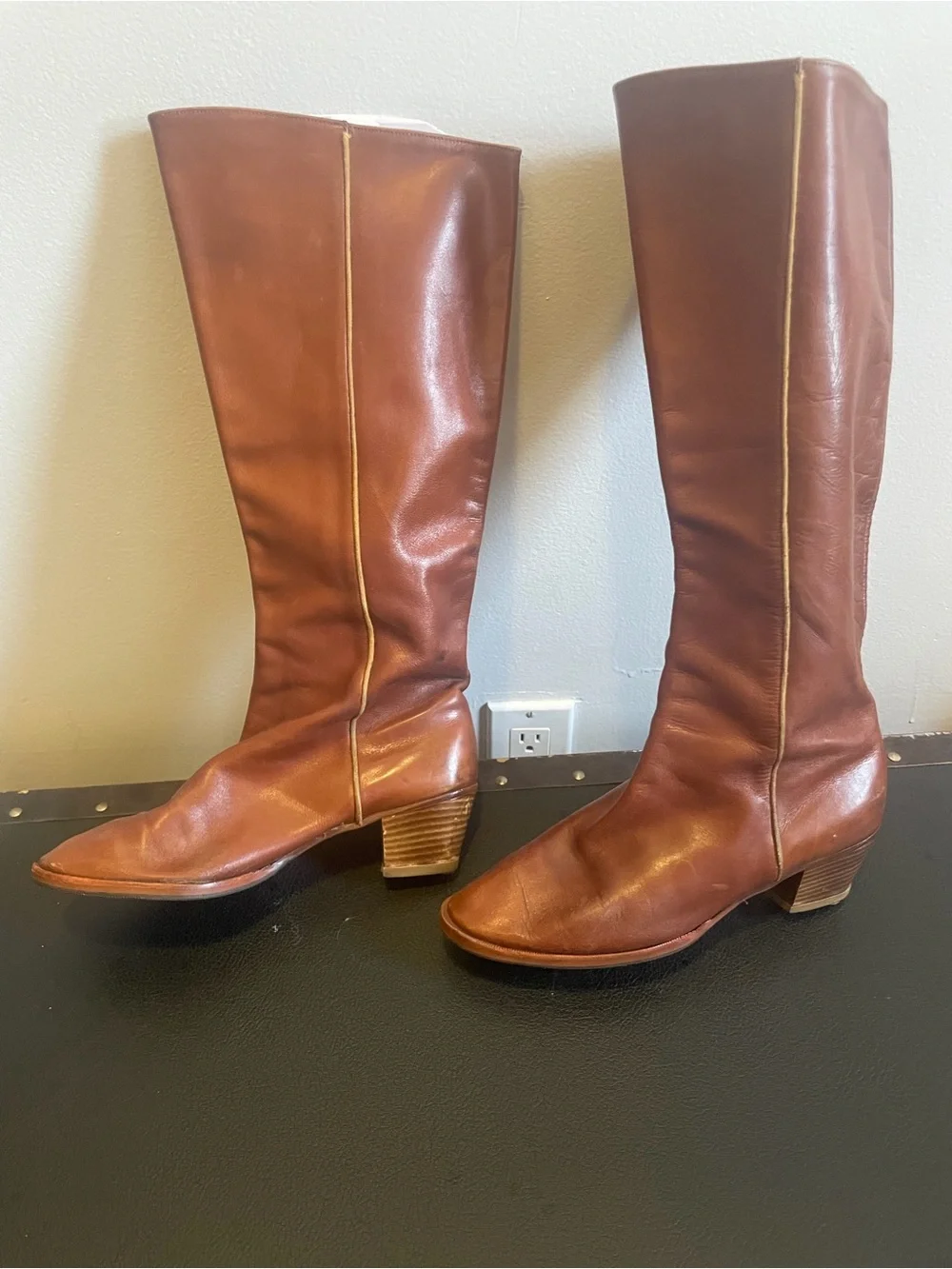 1980’s Vintage Women's Leather Tall Boots in Cognac *Estate Sale Find*